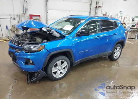 2022 Jeep Compass Latitude 4X4 from USA, damaged, VIN 3C4NJDBB7NT173002